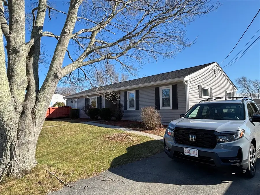 43 New Jersey Ave, Somerset, MA 02726 - #2