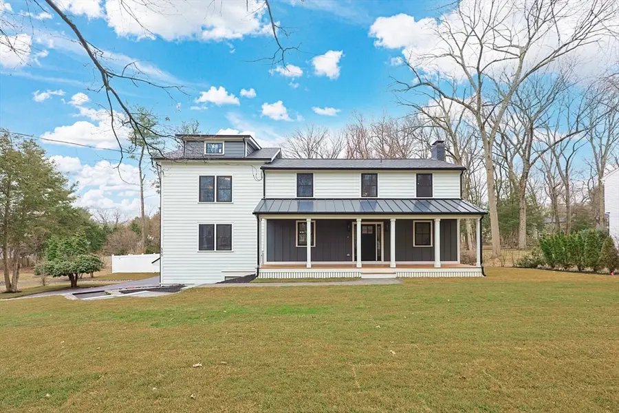 565 Elm St, Concord, MA 01742 - #3