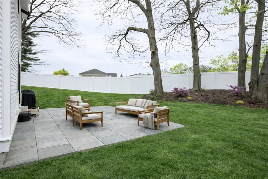 405 Parker St #405, Newton, MA 02459 - #3