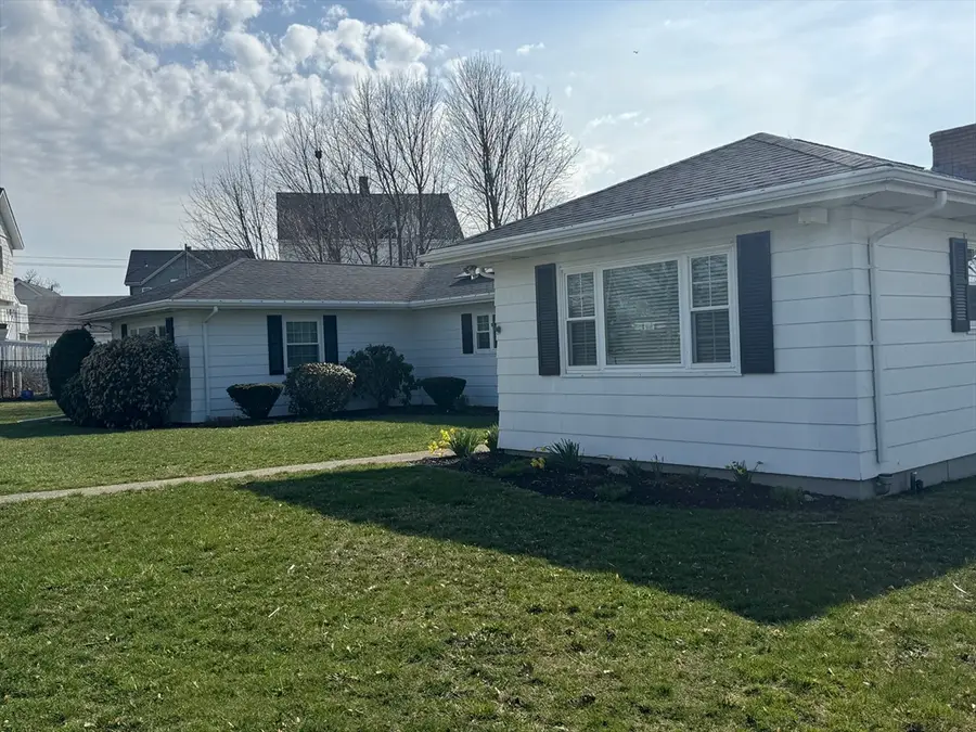 649 Stafford Rd, Fall River, MA 02721 - #2