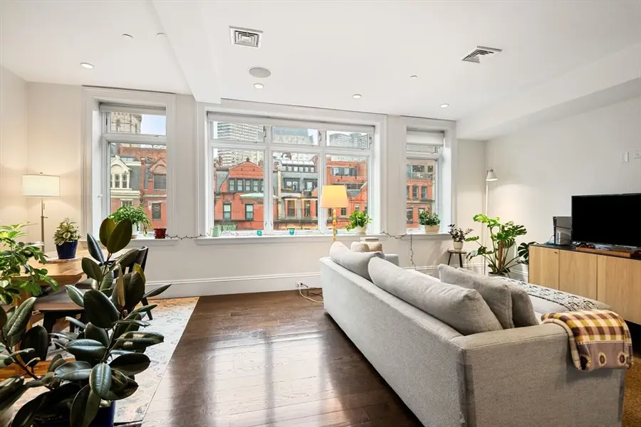 165 Newbury St #2, Boston, MA 02116 - #2