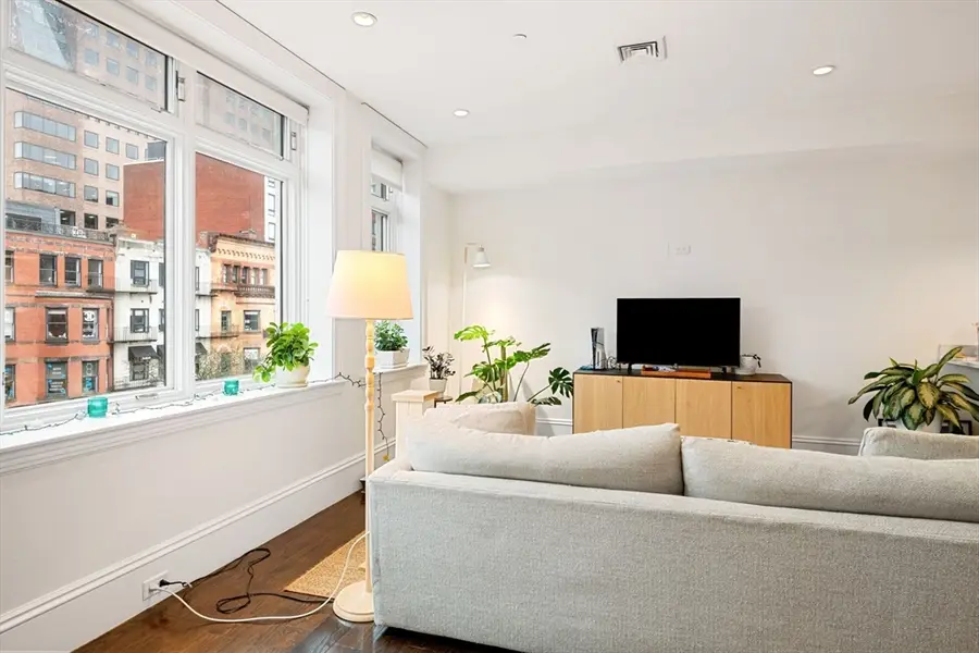 165 Newbury St #2, Boston, MA 02116 - #3