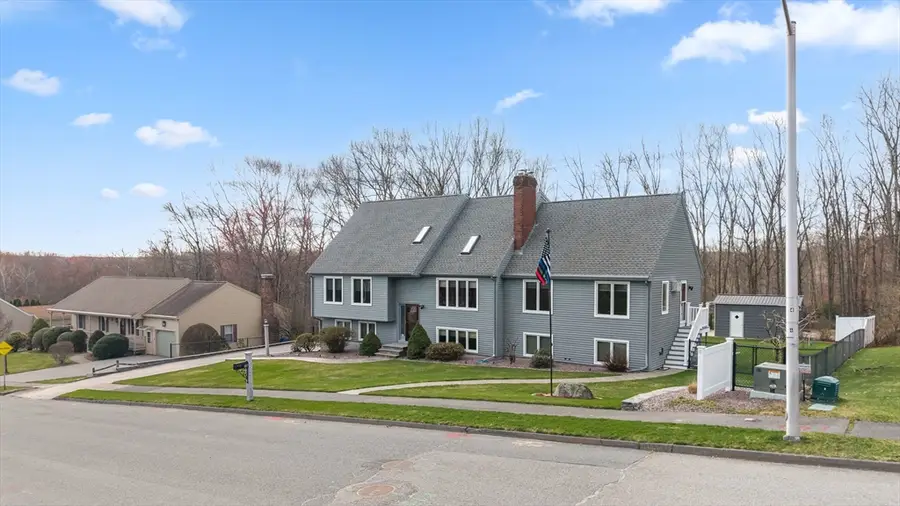 16 Flint Pond Rd, Worcester, MA 01604 - #2