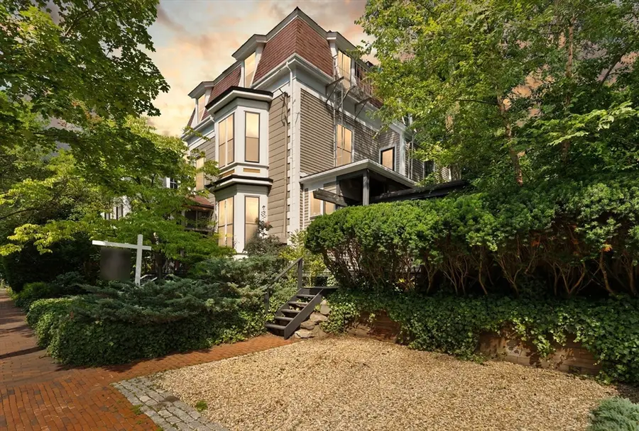 32 Hawthorn St, Cambridge, MA 02138 - #2