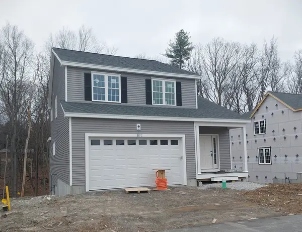 197C Crownshield #16C, Uxbridge, MA 01569