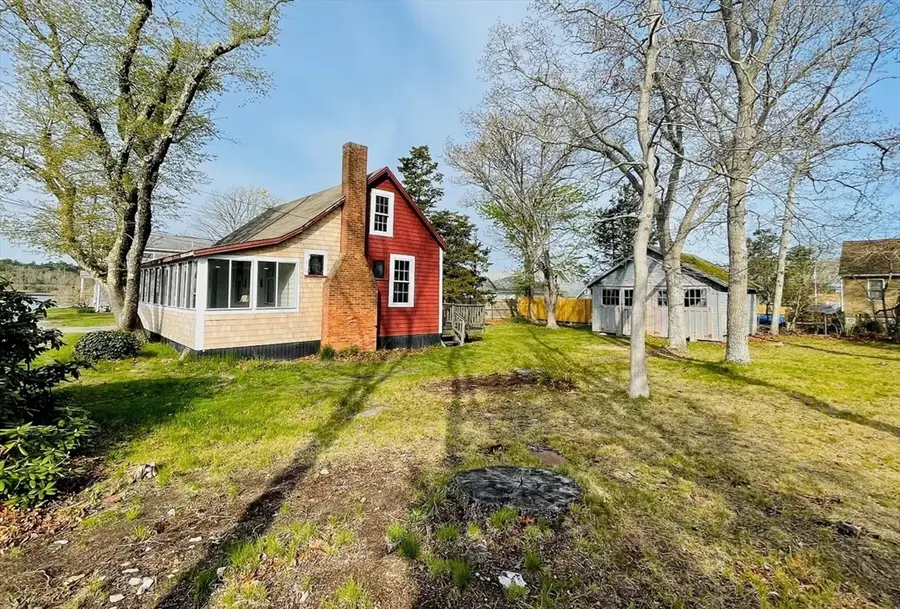 37 Lincoln Hwy, Wareham, MA 02571 - #3