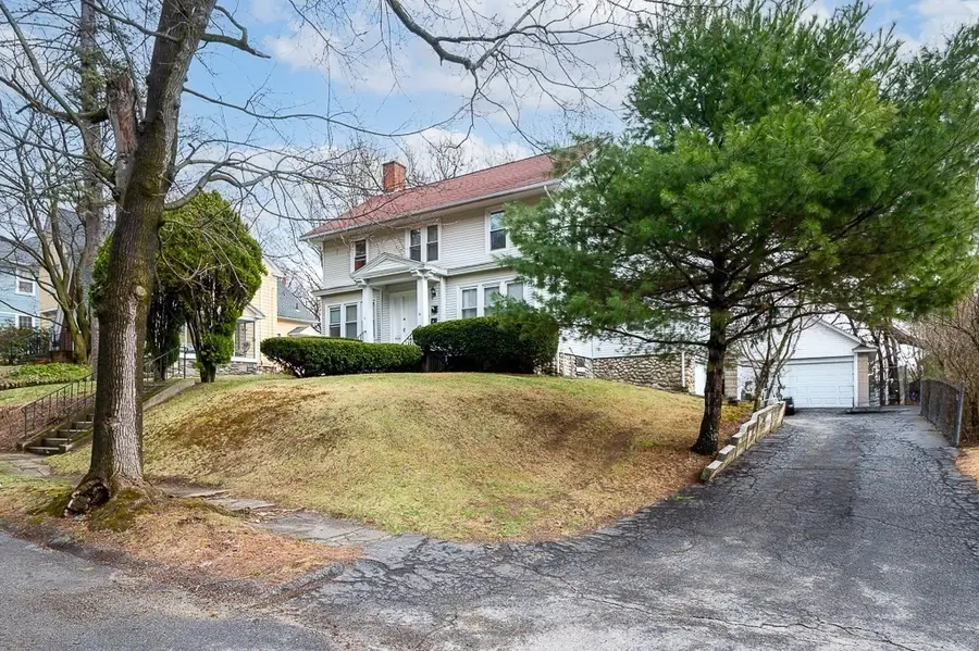 35 Hadwen Ln, Worcester, MA 01609 - #2