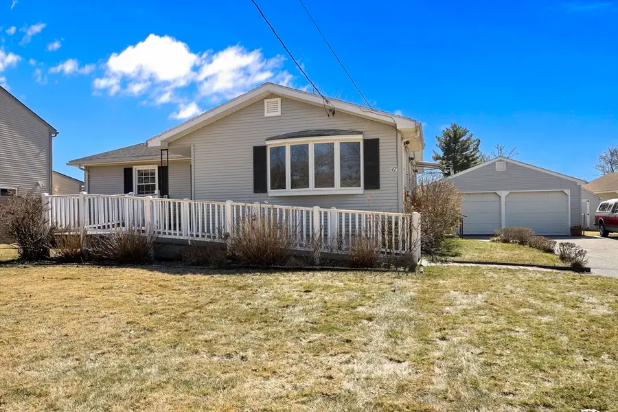 47 Boucher Cir, Chicopee, MA 01020 - #3