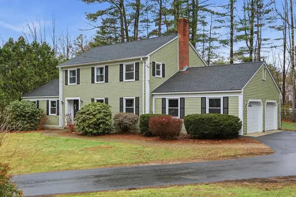 165 Townsend St, Pepperell, MA 01463