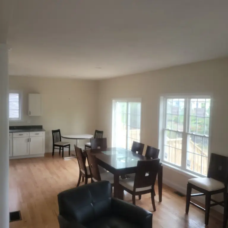 19B Crownshield, Uxbridge, MA 01569 - #3