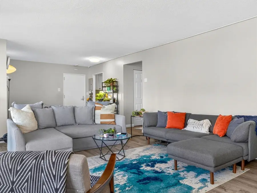 566 Commonwealth Ave #401A, Boston, MA 02215 - #3