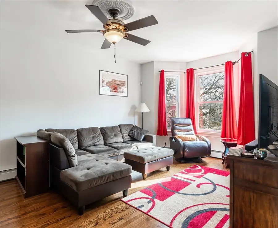 235 1/2 Broadway #6, Cambridge, MA 02139 - #3