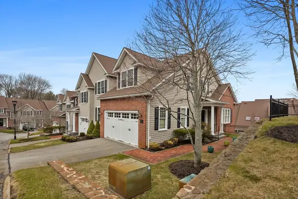 900 Lynnfield Street #37, Lynnfield, MA 01940