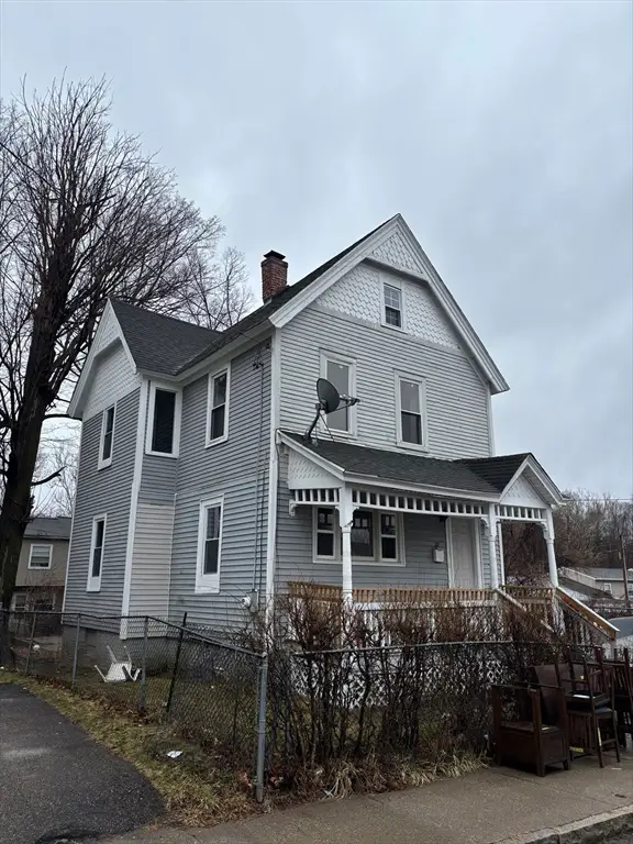 27 Chester St, Springfield, MA 01105 - #2