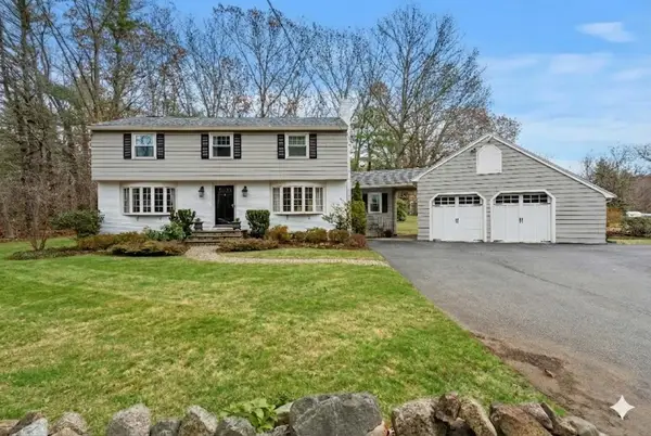 575 Essex Street, Hamilton, MA 01982