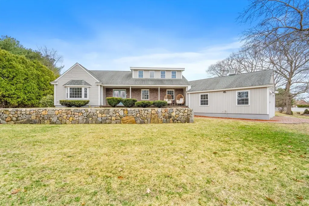 8 Crescent St., Tewksbury, MA 01876 - #1