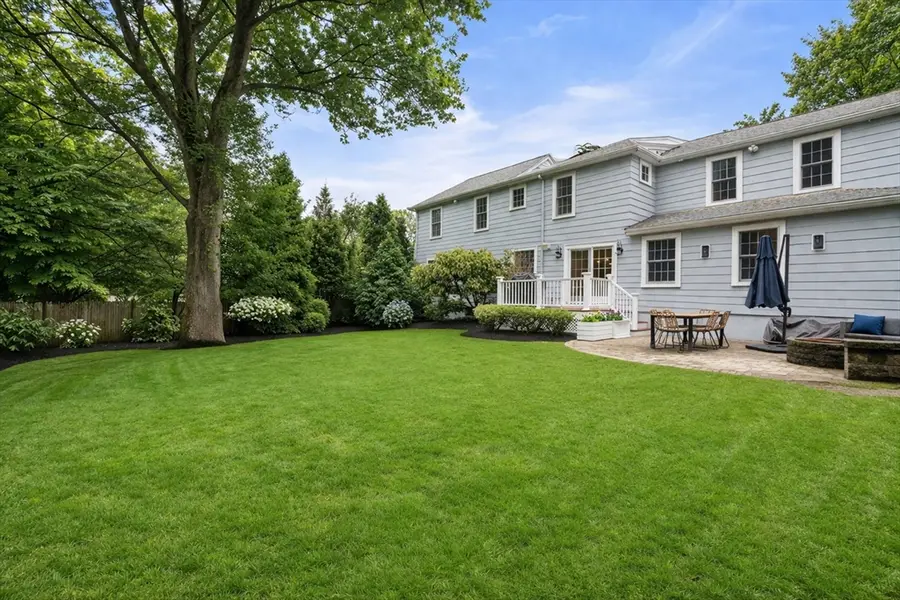 272 Quinobequin Rd, Newton, MA 02468 - #3