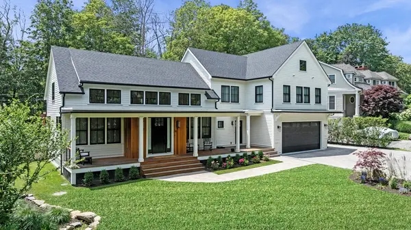 16 Liberty Road, Marblehead, MA 01945