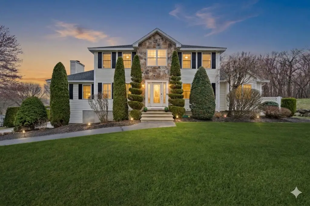 23 Carle Dr, Dracut, MA 01826 - #1