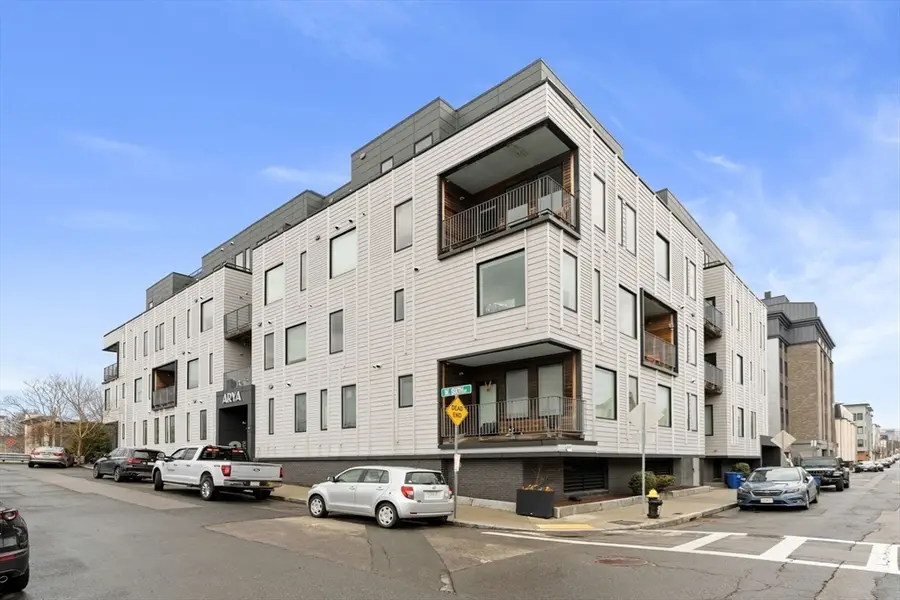 2 W 6th St #108, Boston, MA 02127 - #2