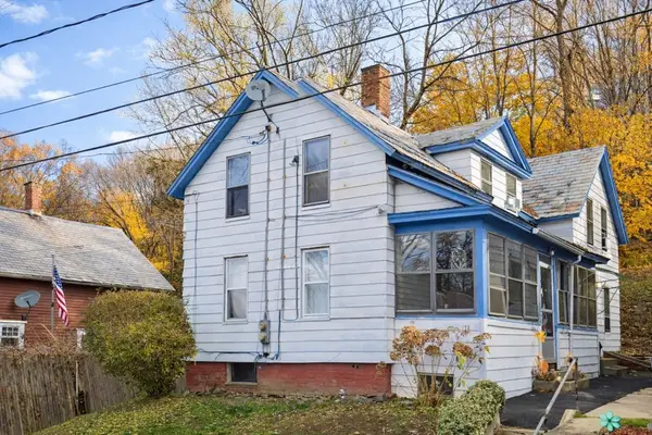 175 Hope St, Greenfield, MA 01301