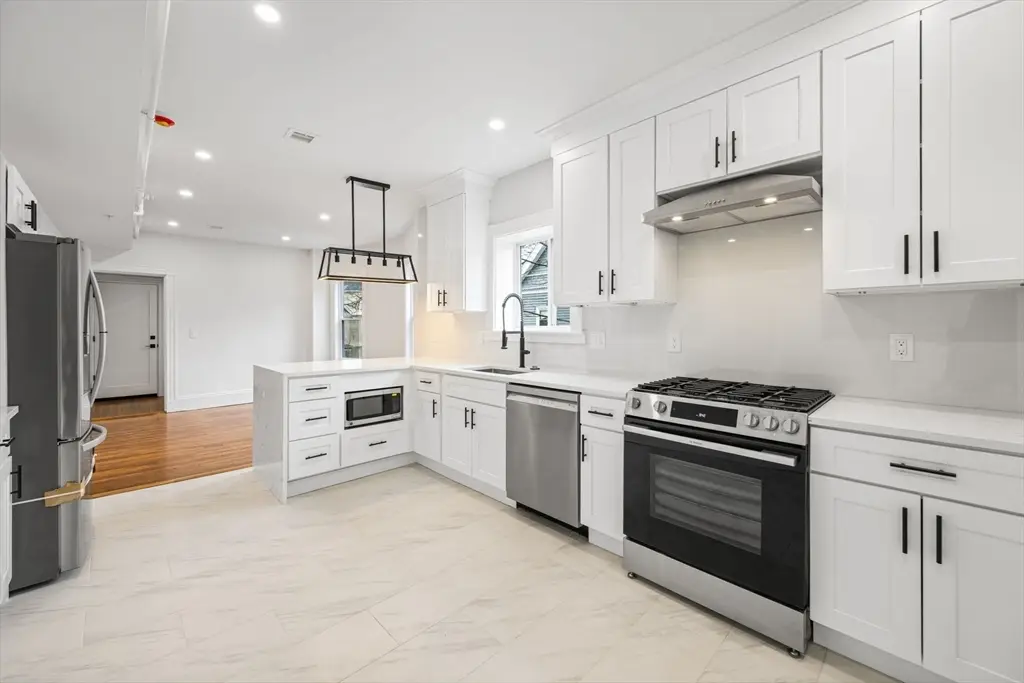 10 Beech St #3, Cambridge, MA 02140 - #1