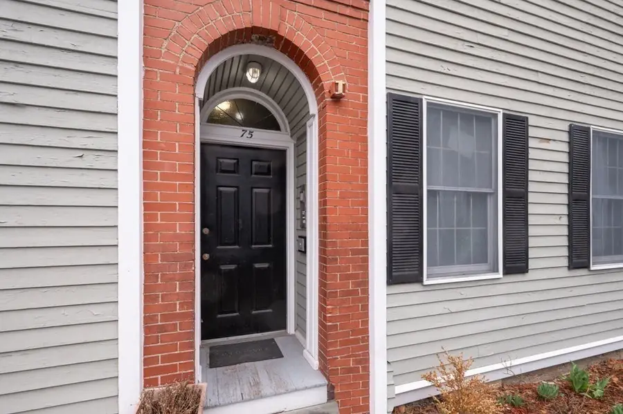 75 Summer St #5, Salem, MA 01970 - #2