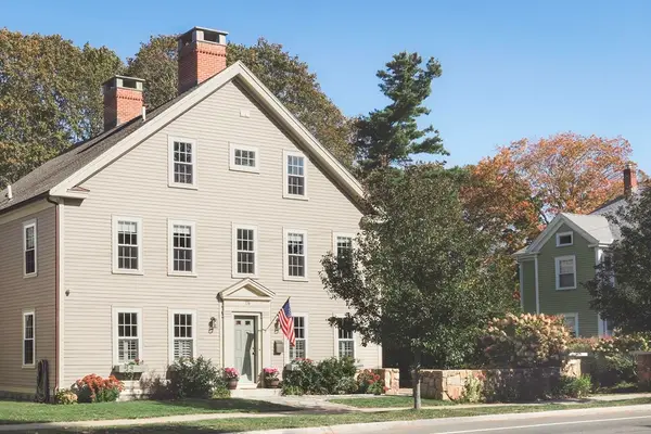 176 Hale St, Beverly, MA 01915