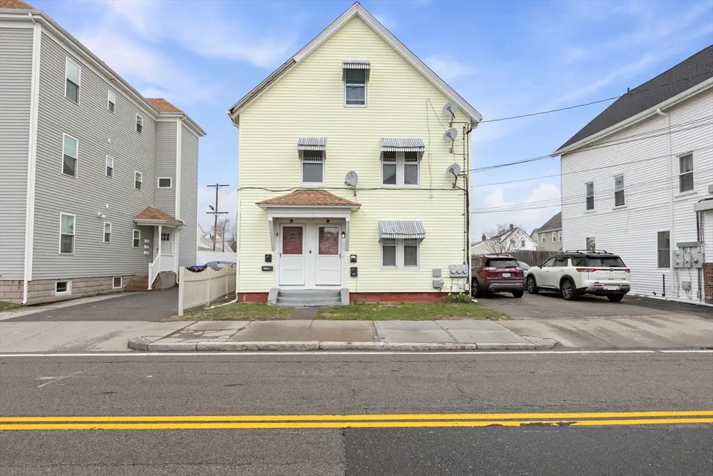 400 Benefit St, Pawtucket, RI 02861 - #1