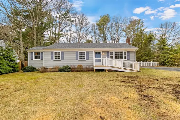 27 Lietrim Cir, Barnstable, MA 02632