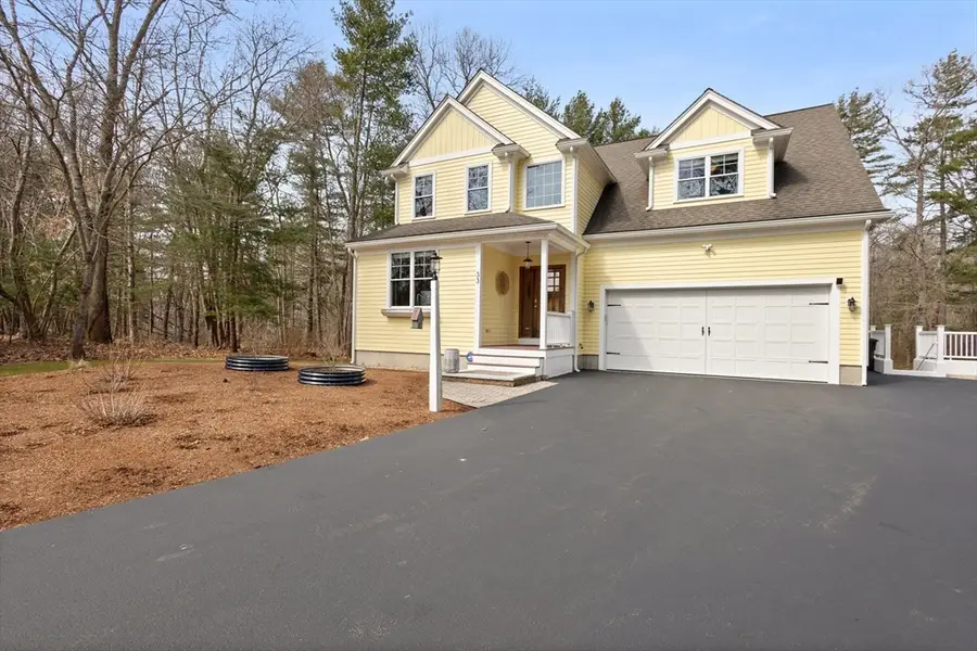 33 Glebe St, Taunton, MA 02780 - #2