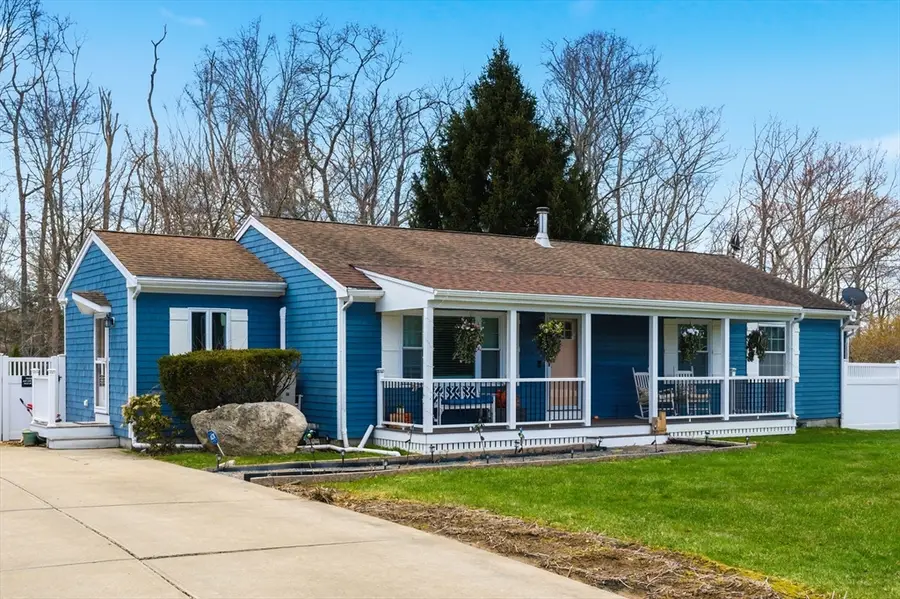 72 Kevin Dr, Tiverton, RI 02878 - #2