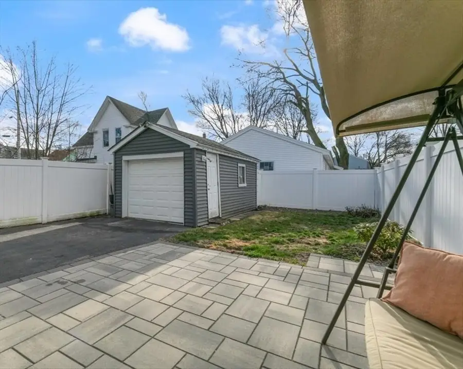 725 School St, Lowell, MA 01851 - #3