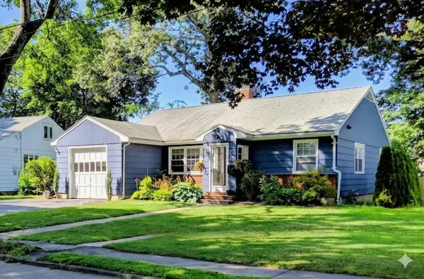 22 Pine Hill Road, Swampscott, MA 01907