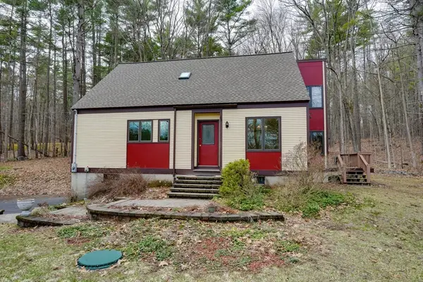 565 Langen Rd, Lancaster, MA 01523
