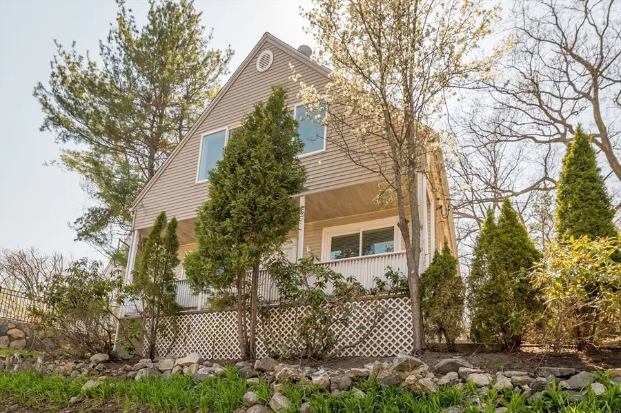 765 Walnut St, Lynnfield, MA 01940 - #2