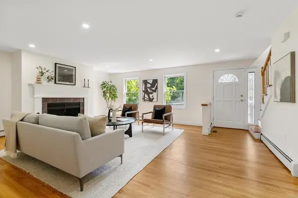 29 Cottage St #29, Newton, MA 02464