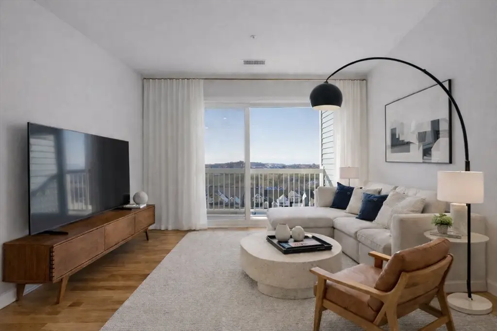 4 Stratton Dr #308, Woburn, MA 01801 - #1