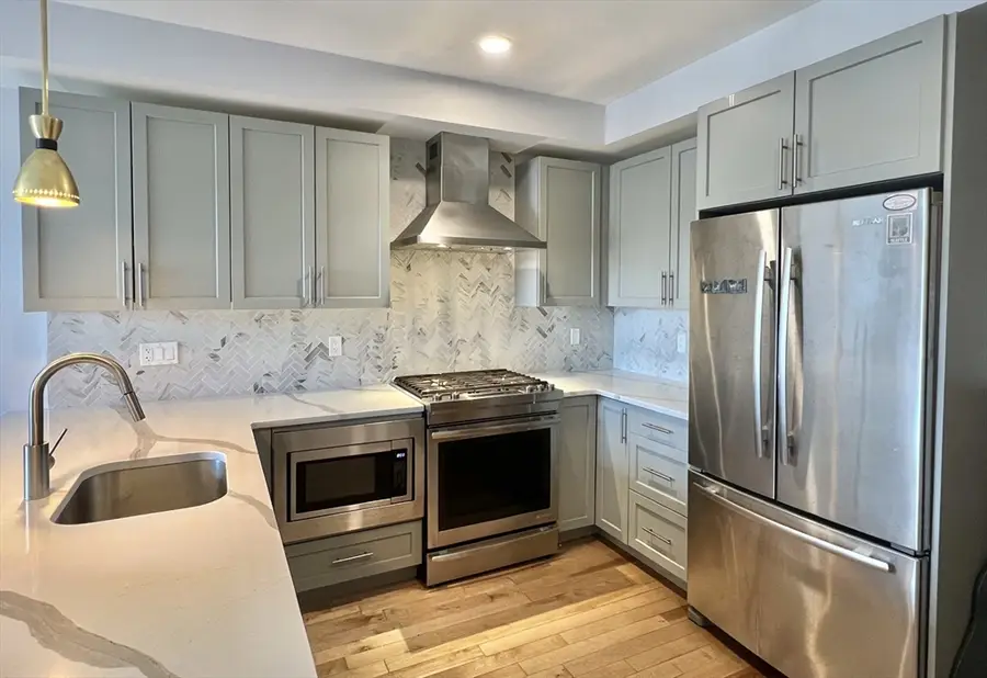 50 Hichborn #304, Boston, MA 02135 - #3