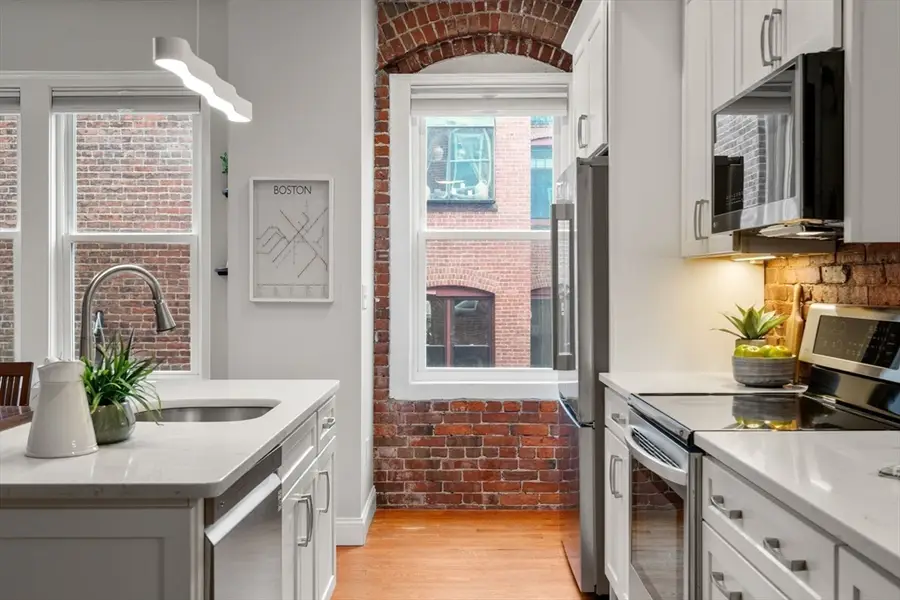 39 Kent St #4, Brookline, MA 02445 - #3