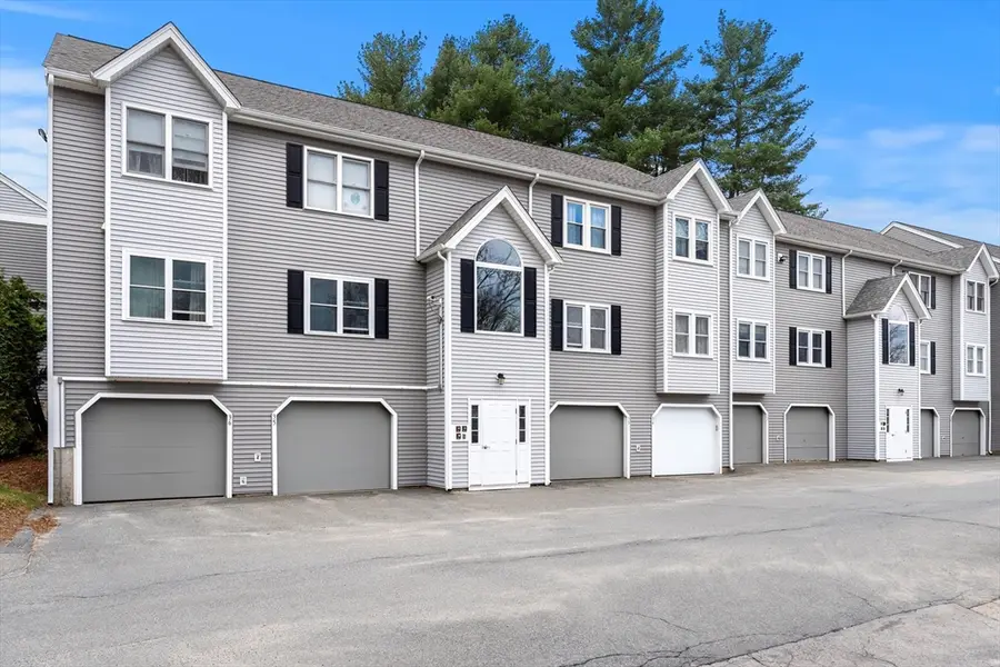 84 Tennis Plaza Rd #33, Dracut, MA 01826 - #2