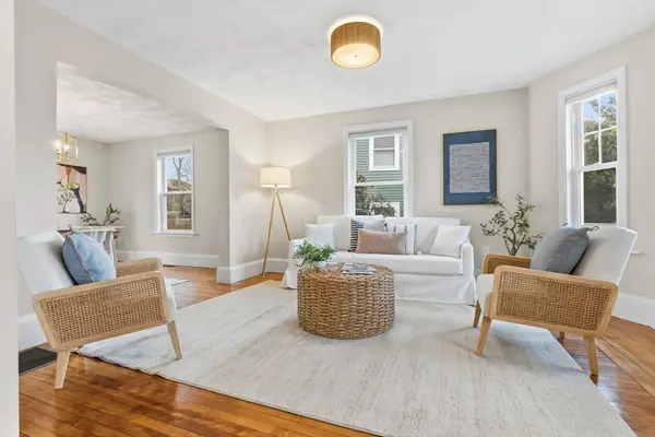 5 Pickett St, Beverly, MA 01915