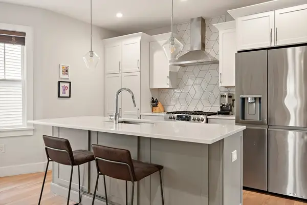 93 Central St #1, Somerville, MA 02143