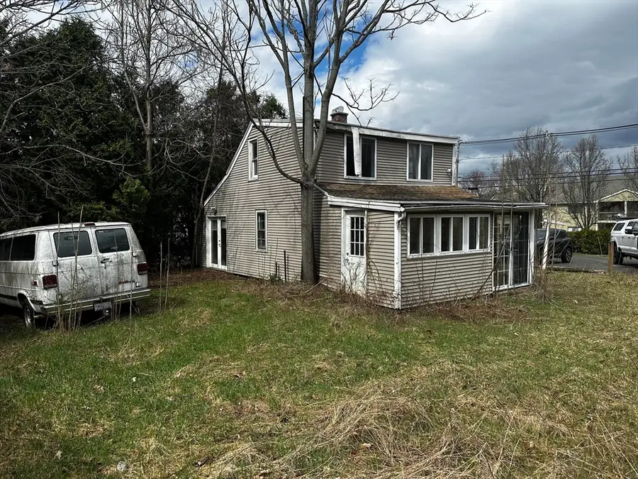 109 Somers Rd, East Longmeadow, MA 01028 - #3