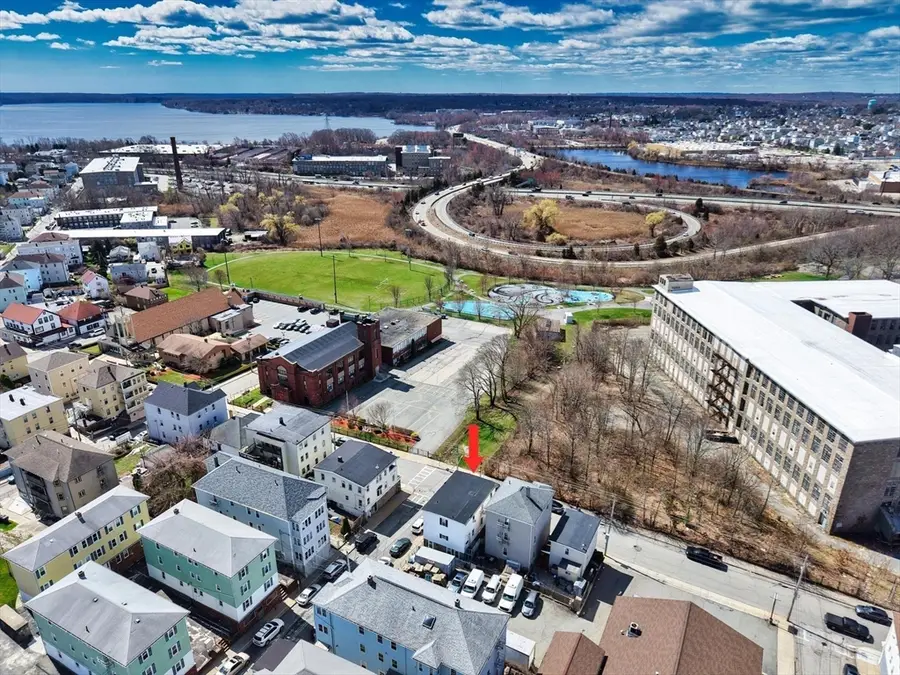 232 Alden St, Fall River, MA 02723 - #3