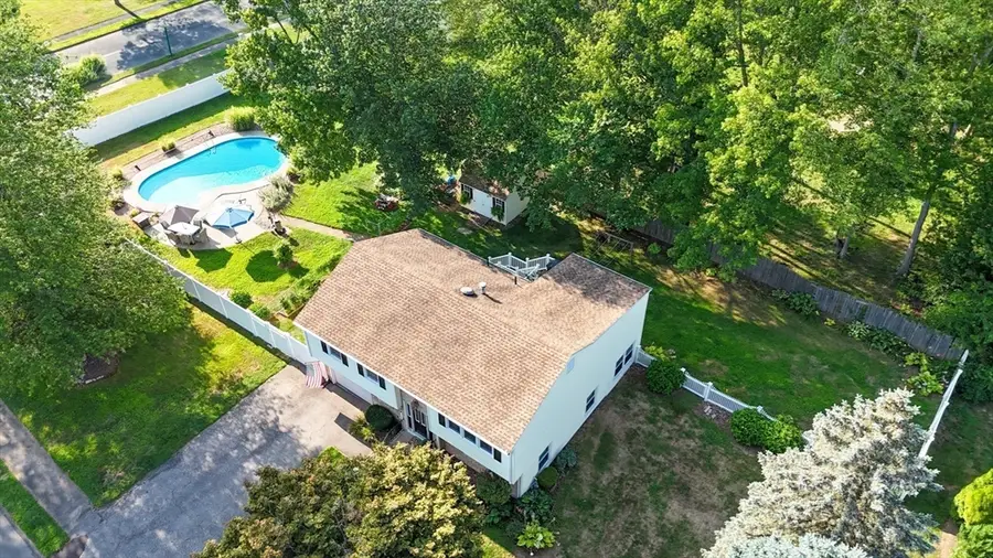 134 Hendom Dr, Feeding Hills, MA 01030 - #2