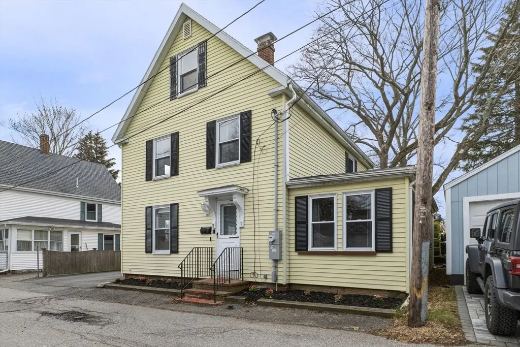 1 River Ct, Ipswich, MA 01938 - #1