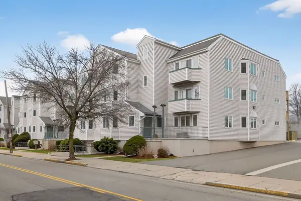 624 Boston Ave #9F, Medford, MA 02155