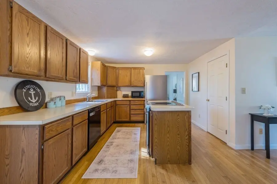 10 Pine Brook Dr, Kingston, MA 02364 - #3