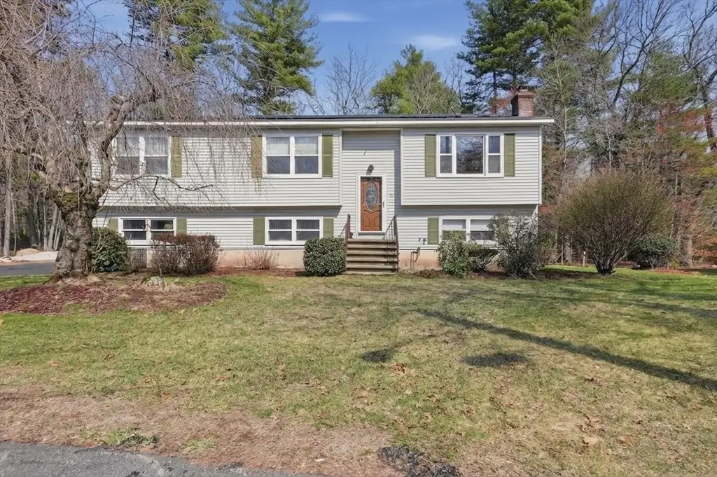 10 Lee Avenue, Burlington, MA 01803 - #1